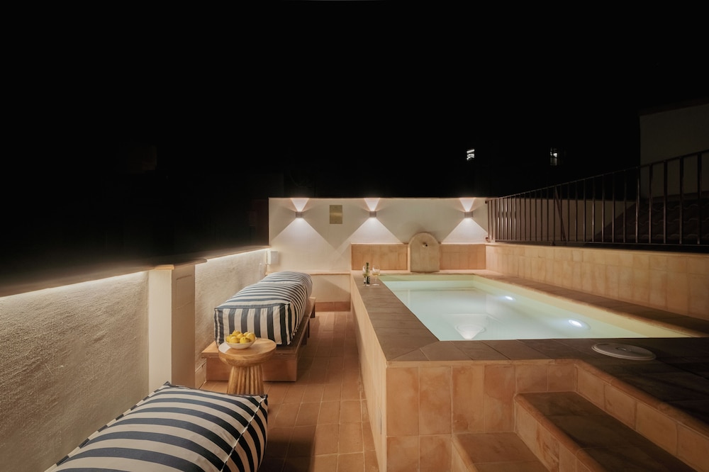 Lirium Casa Patio
