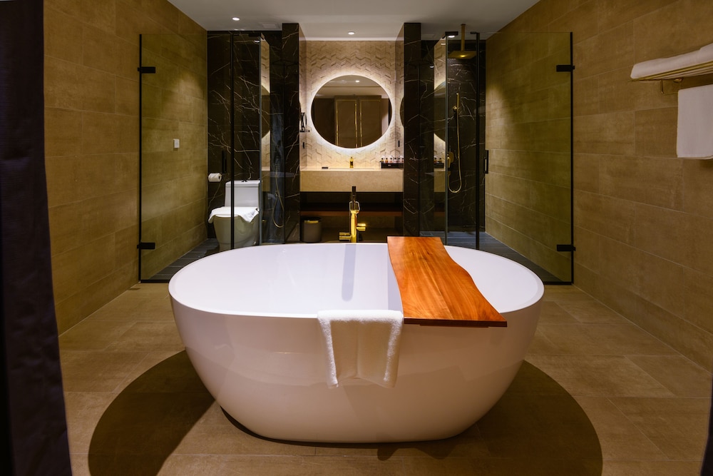 The Granite Luxury Hotel Penang 100