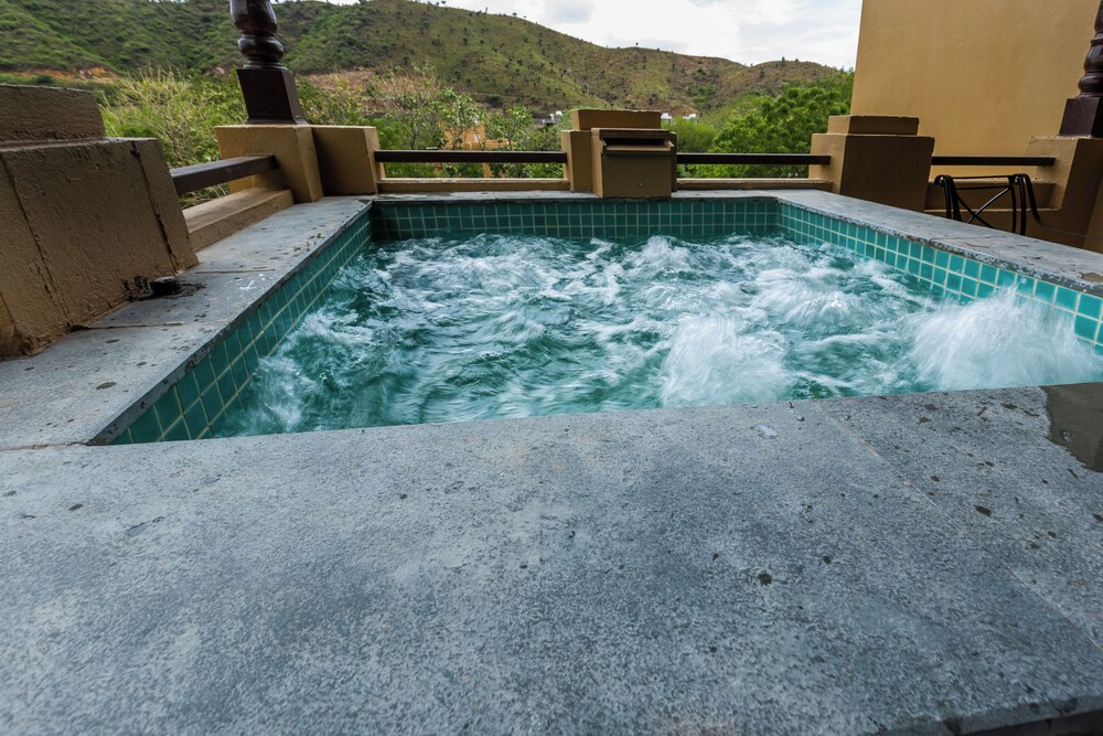 DEV BAGH LUXURIOUS PRIVATE SUITES