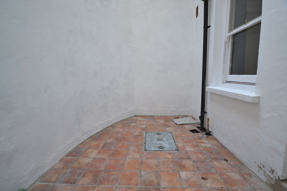 outdoor bbq area