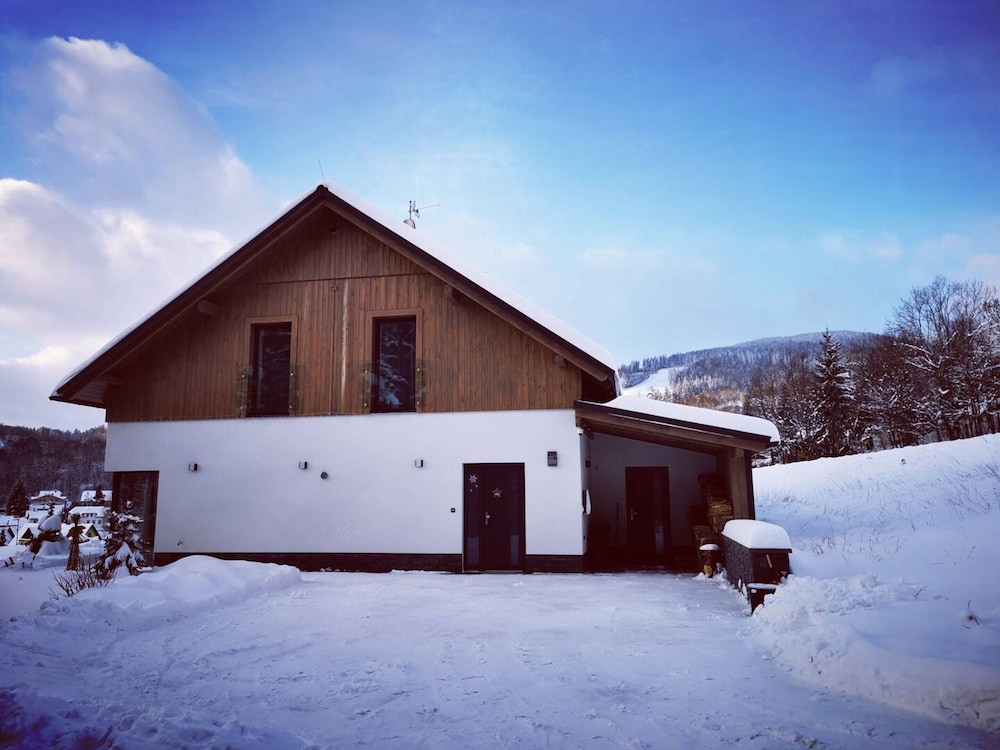 Villa in Krkonose With Sauna and Forest Views