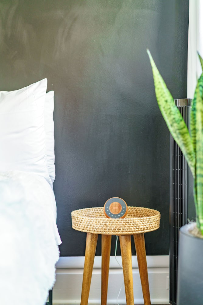 Jungle House Boutique Suites – Short North & Convention Center
