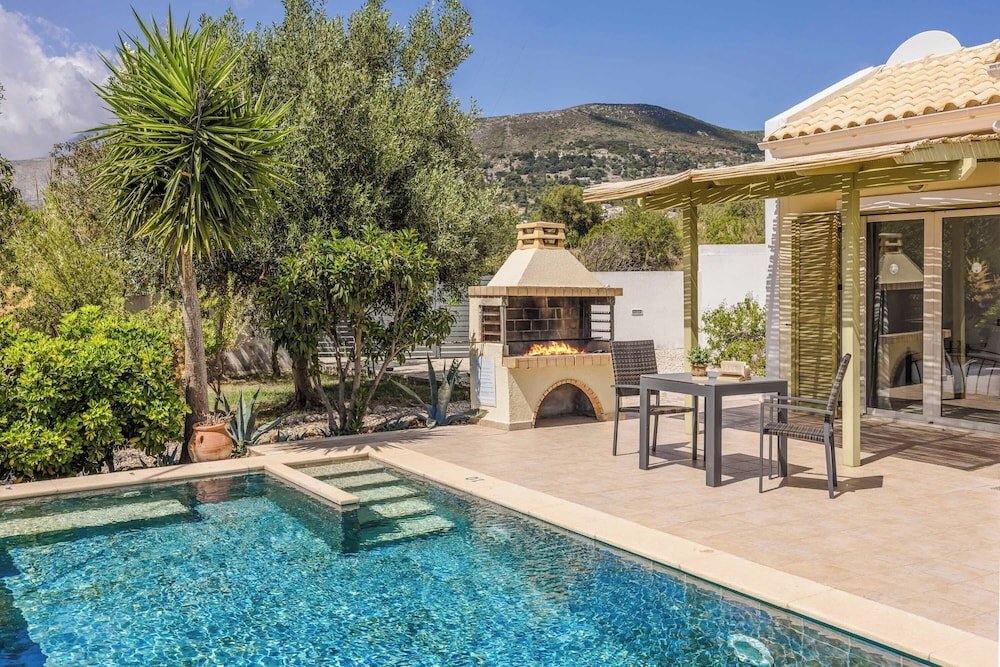 Caretta Beach Villa