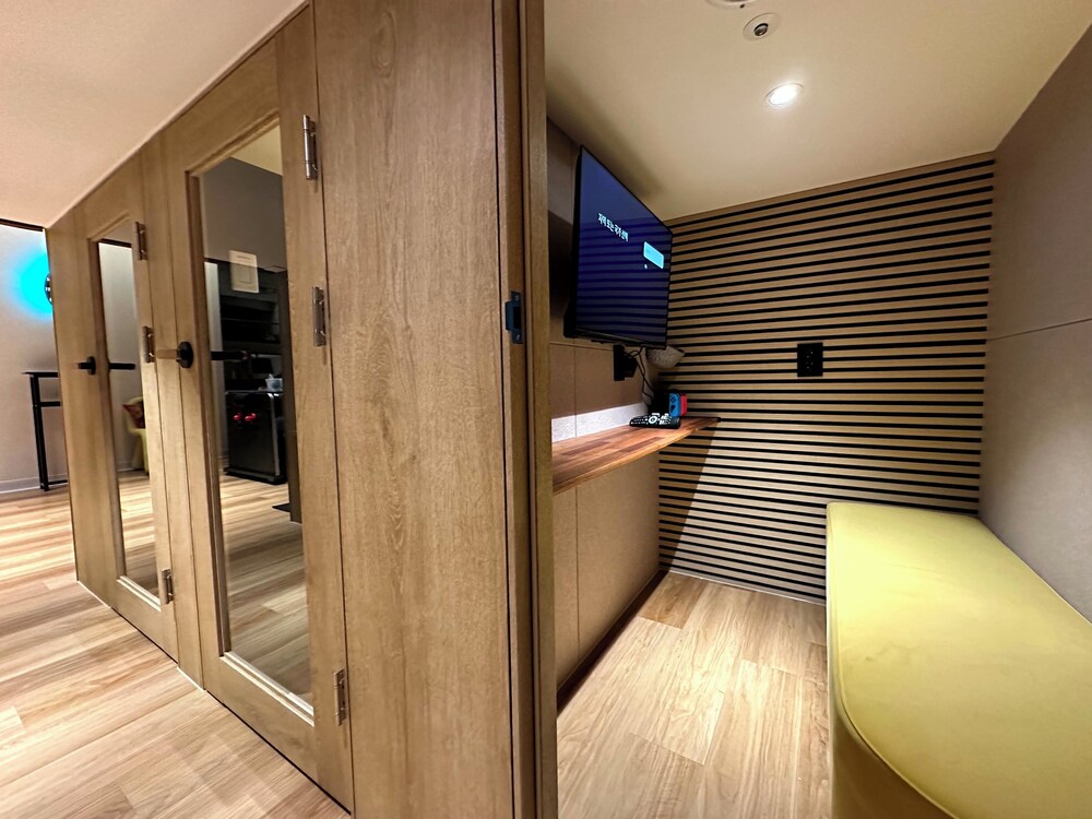 Nomad Live Hostel