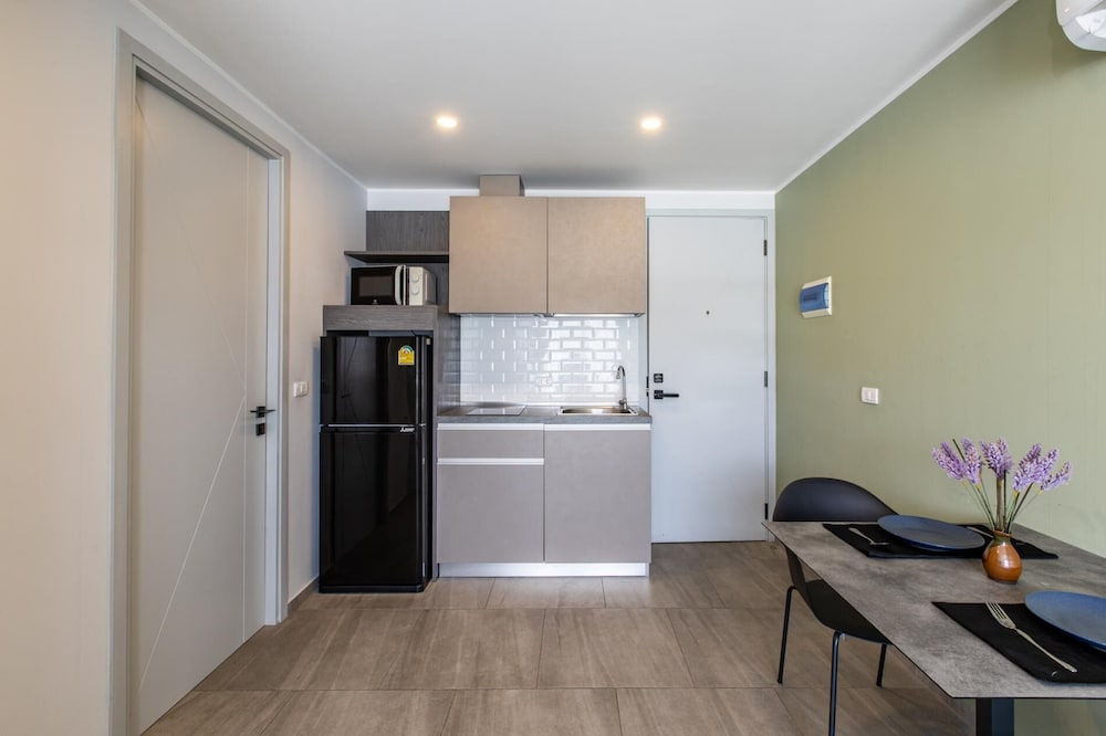 Mountain View Studio Apt T3-830