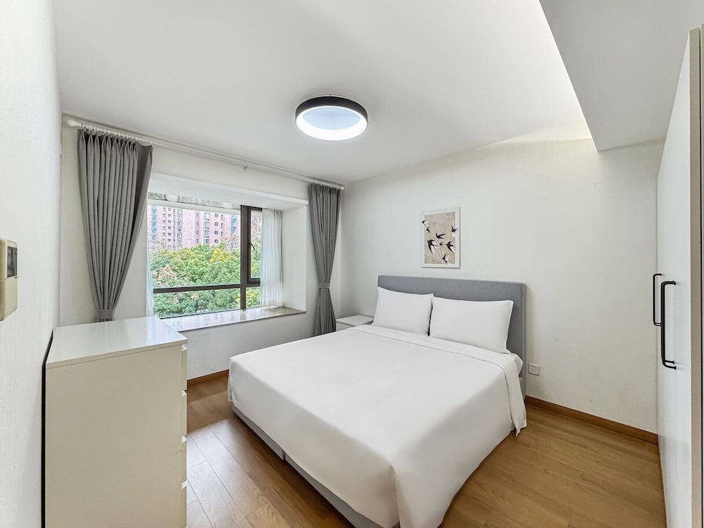 Tyms 3BR 2BA Apt Gubei CBD Near Line10