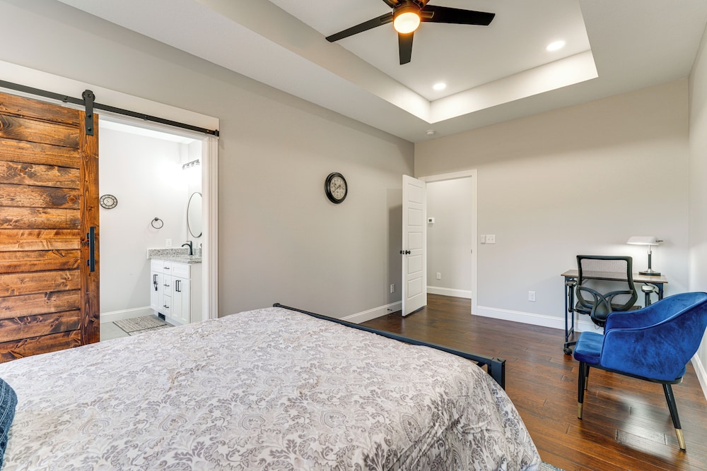 Cherokee Lake Retreat w/ Views in Morristown!