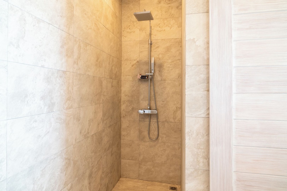 2bedroom TopFloorSeaView apartment KBR39
