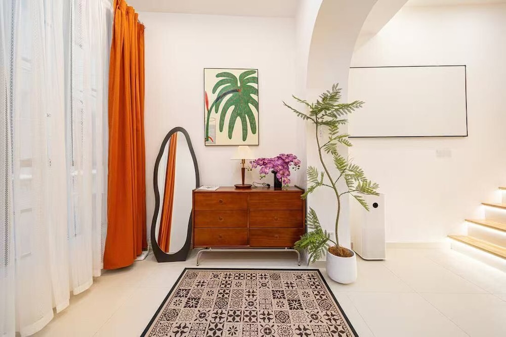 Shanghai Hills& ZINN City Loft