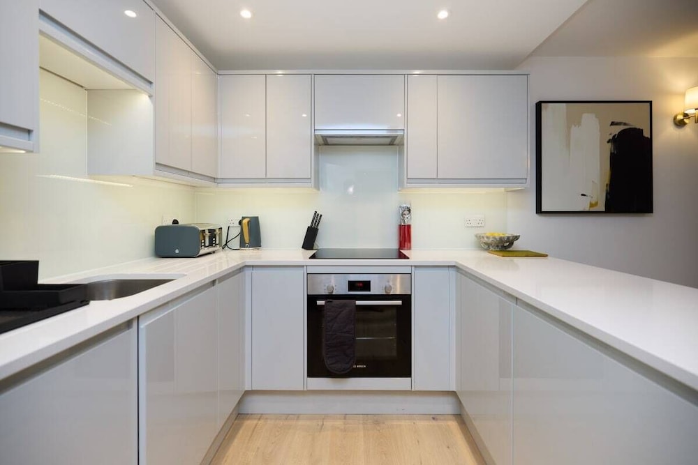 The Melbray Gem - 2bdr Apartment With Courtyard