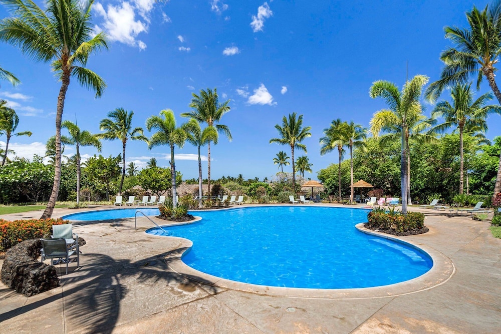 Private Beach Access Includes Concierge Outdoor Spacious Lanai!
