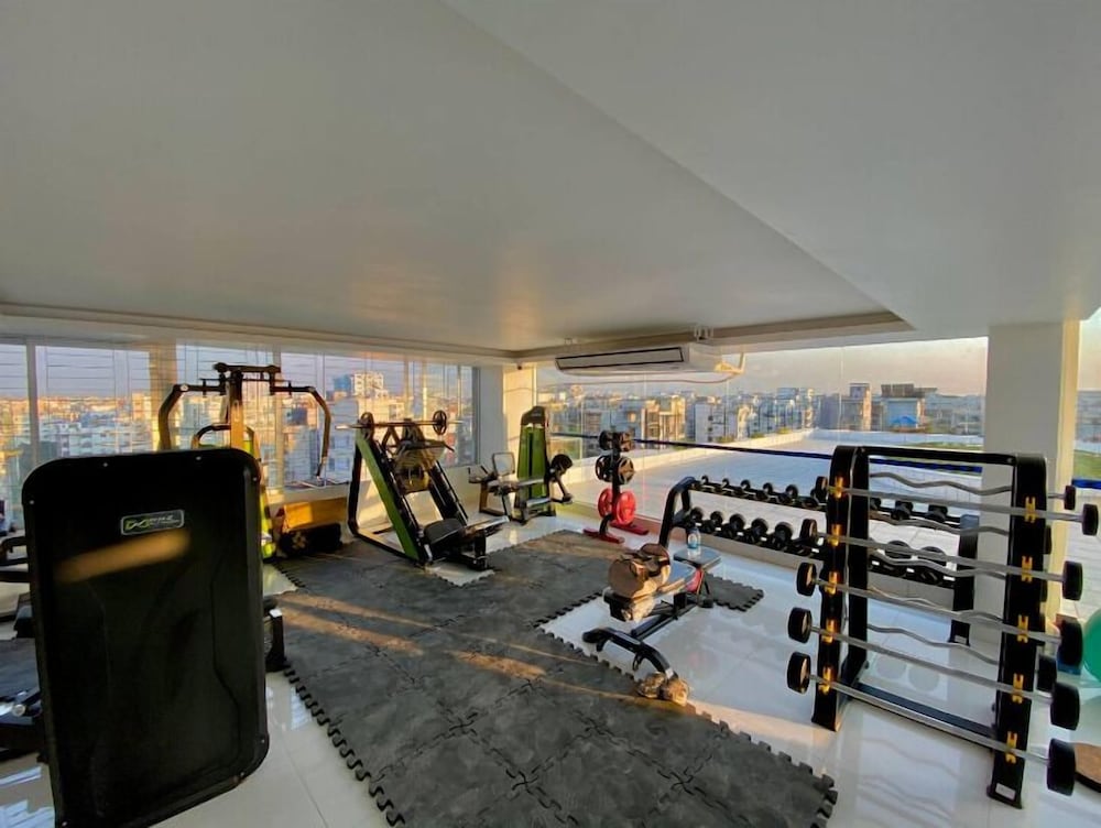 350sqft 4 Apartment with Pool and Sauna