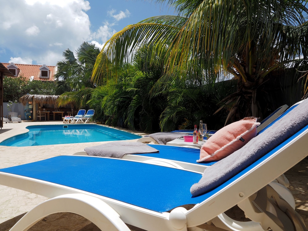 Oasis Guesthouse Bonaire Superior Suite