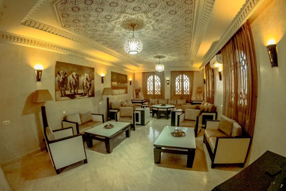 lounge