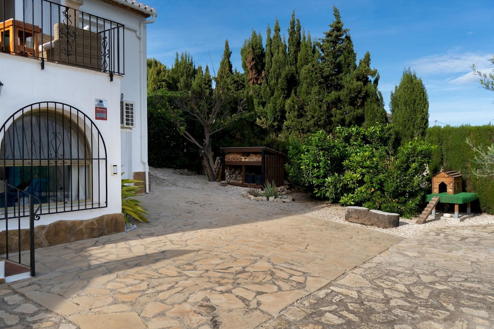 Villa Sol in Javea With 3 Bedrooms and 4 5 Bathrooms