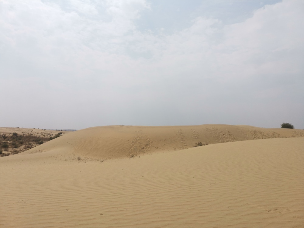 Dhora Desert Resort & Spa By Eight Continents