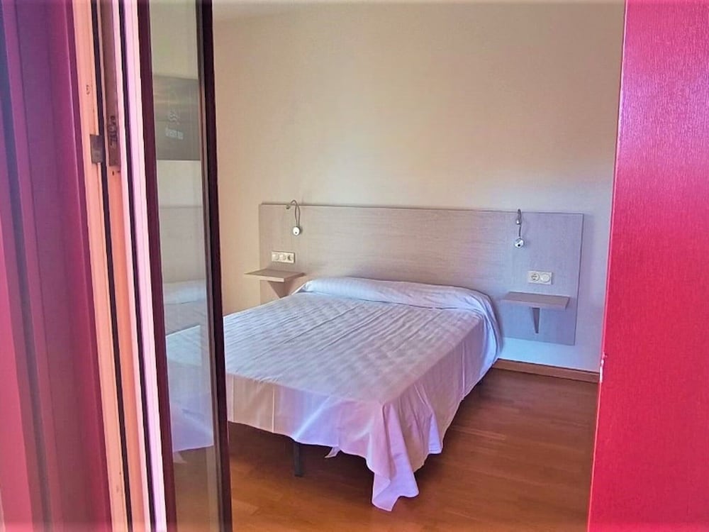 Lovely Apartment in Almeria With Garden