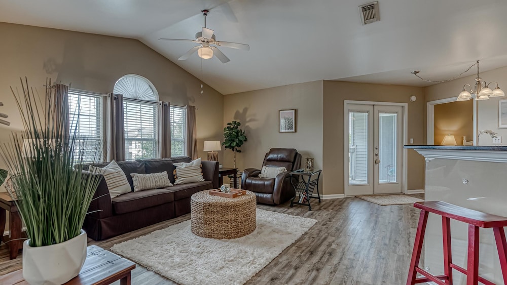 Colony Club #U3 by Southern Vacation Rentals