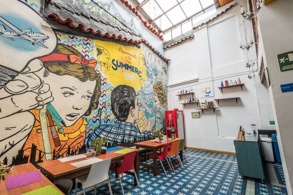 Graffiti Hostel Bogota