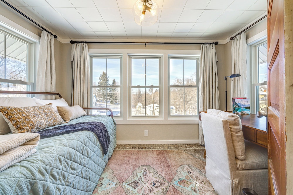 < 1 Mi to Houlton Riverfront Park: Home w/ Yard!