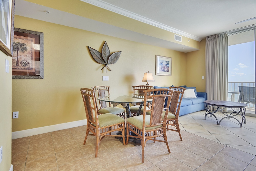 Tidewater by Book That Condo
