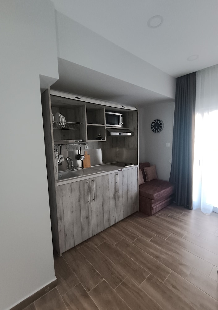 Nioplias Luxury Apartments Pefkohori