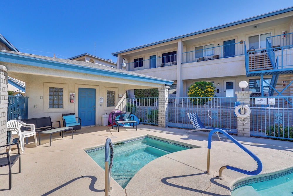 Pool Access & Mtn Views: Lake Havasu City Condo!