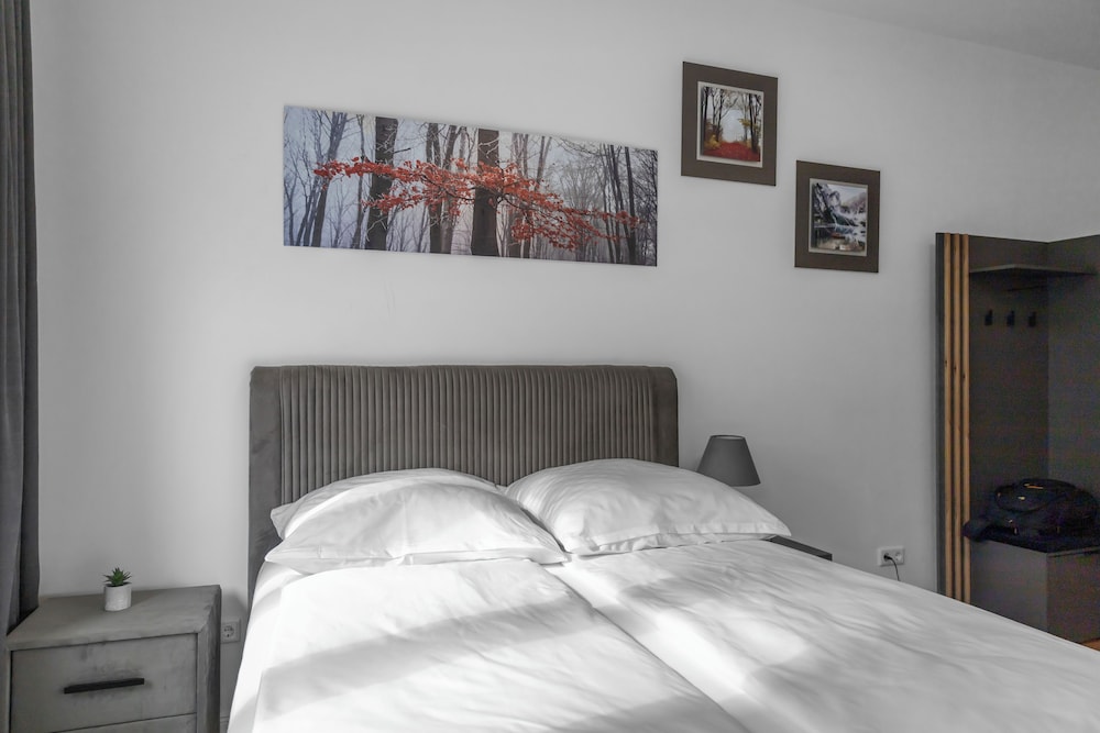 Domloge Lofts & Apartments