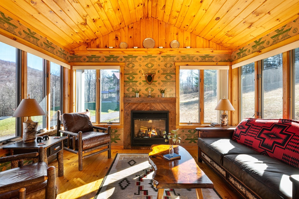 Urban Cowboy Lodge 34
