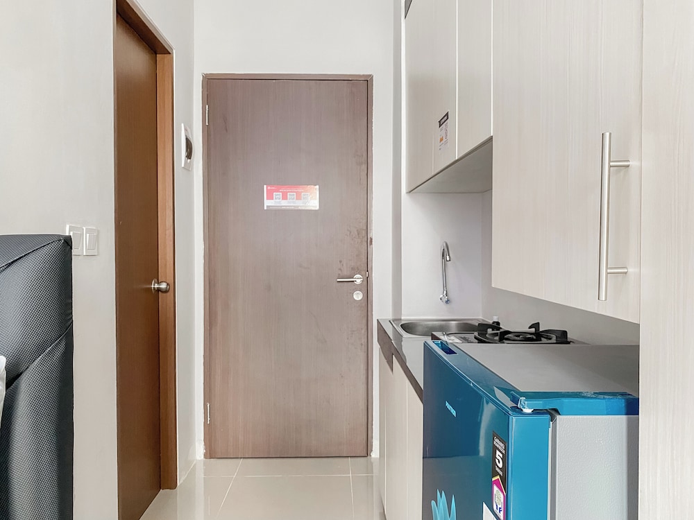 Enjoy and Cozy Living Studio Transpark Juanda Bekasi Timur Apartment