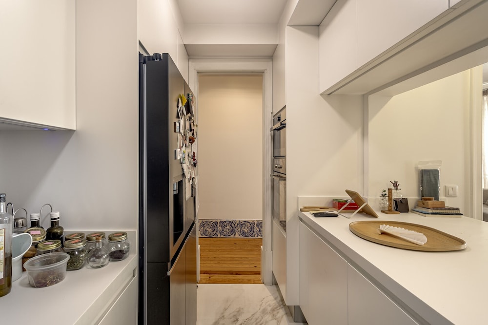 Grand Central Apartment by Homing