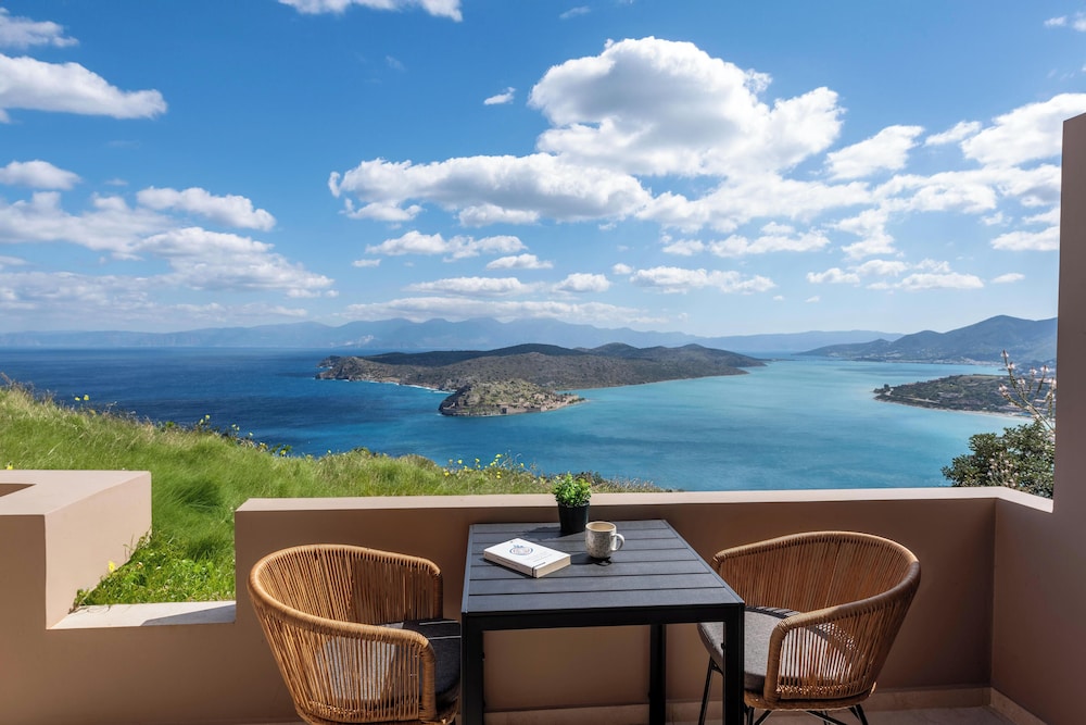 Notiko villas