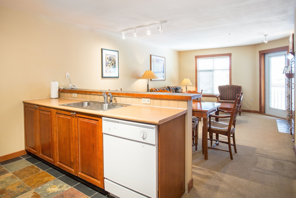 One Bedroom Condos at Powderhorn Lodge - Solitude UT