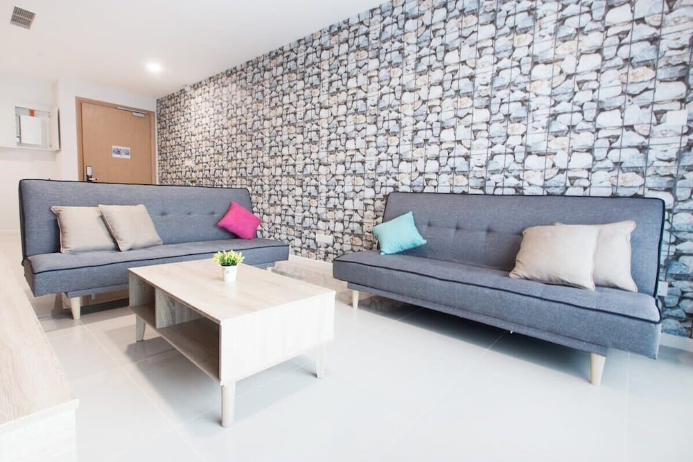 Modern, High Floor Suasana Suites 05 in JB
