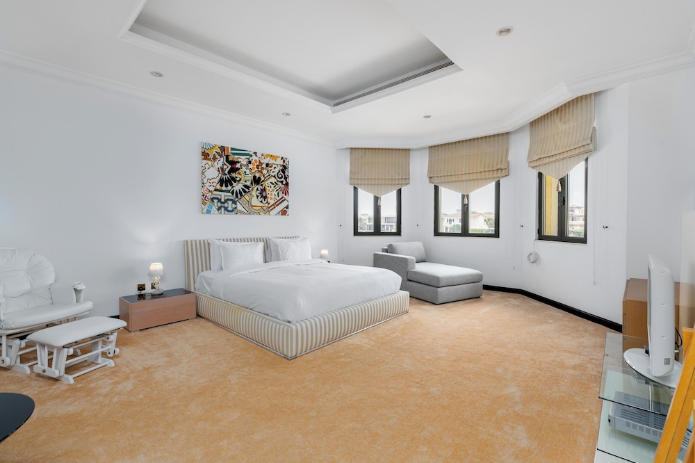 Private Palm Villa - Mint Stay