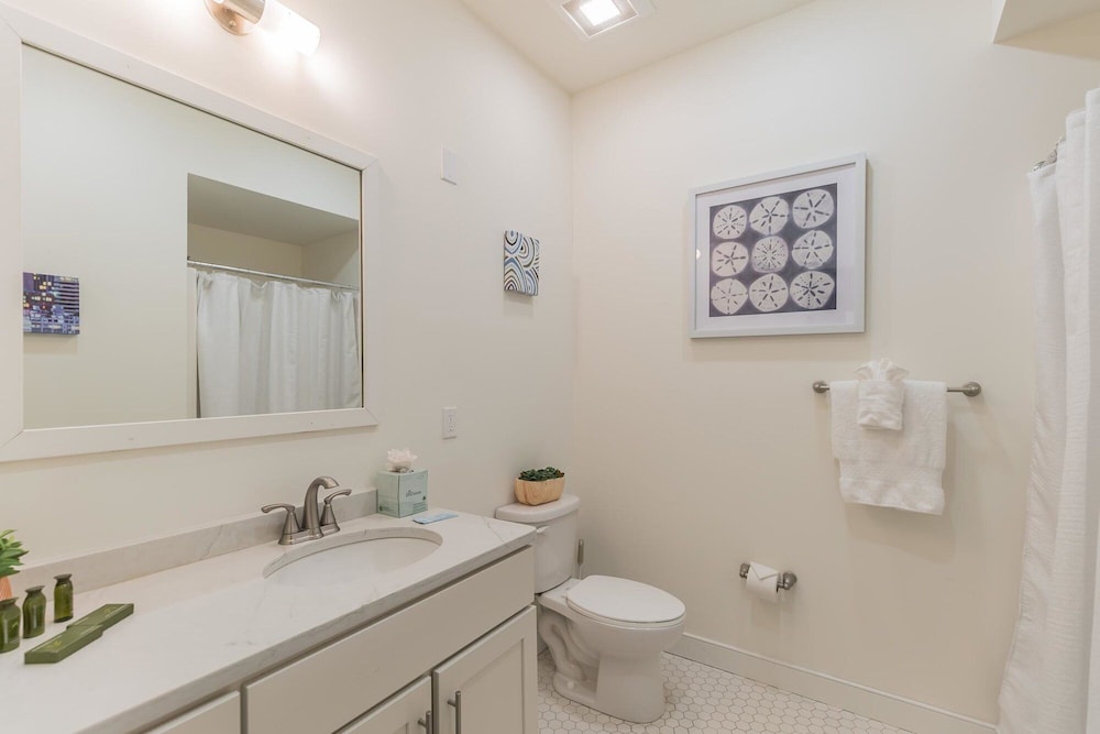 Pine Suite - 411 in Philadelphia view 5