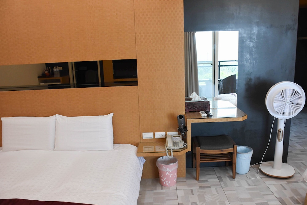 Photo 7