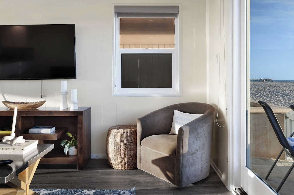 Balboa Breeze by Avantstay Beachfront Retreat + Ocean View
