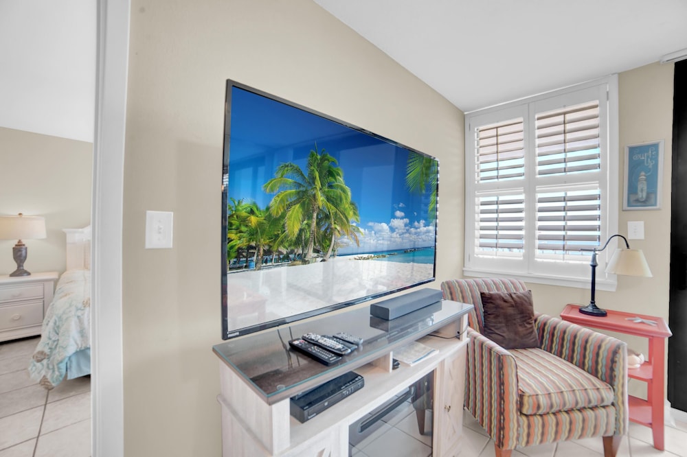 Gulf House 401