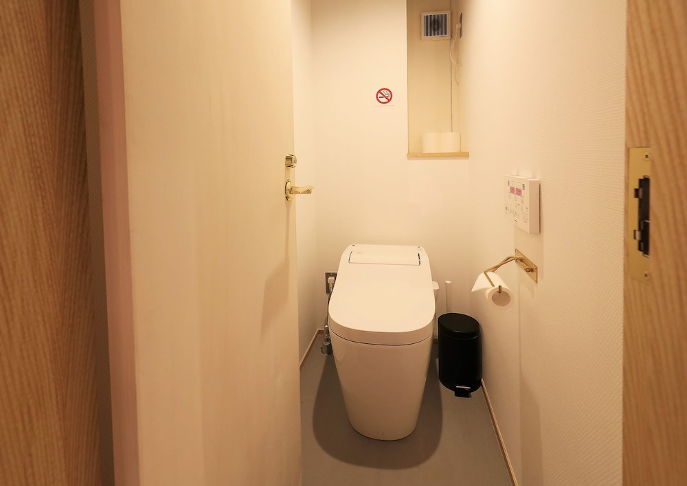 AET HOTEL