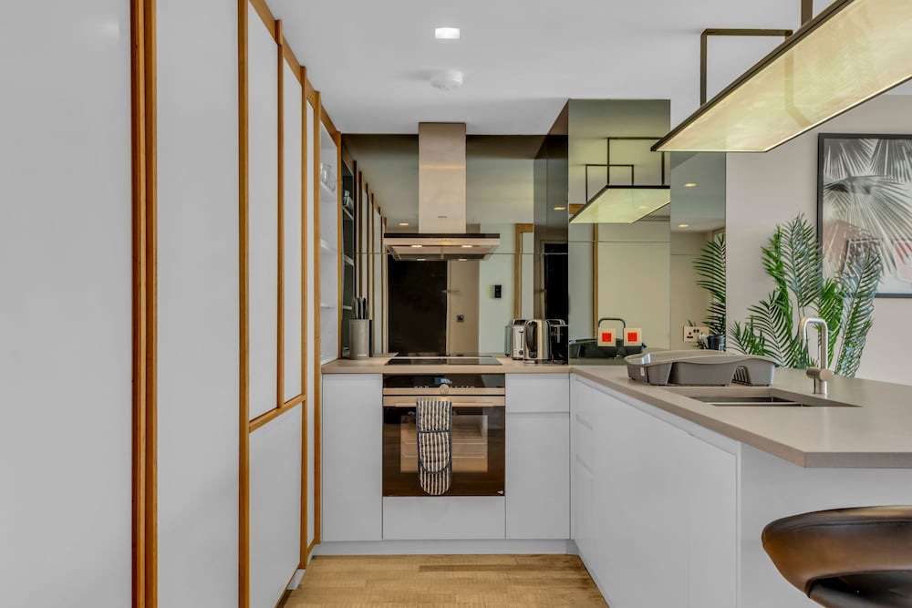 Modern 1 Bedroom Apartment in Stratford