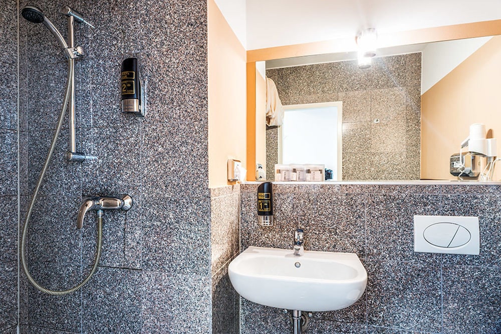 Arktur City Hotel