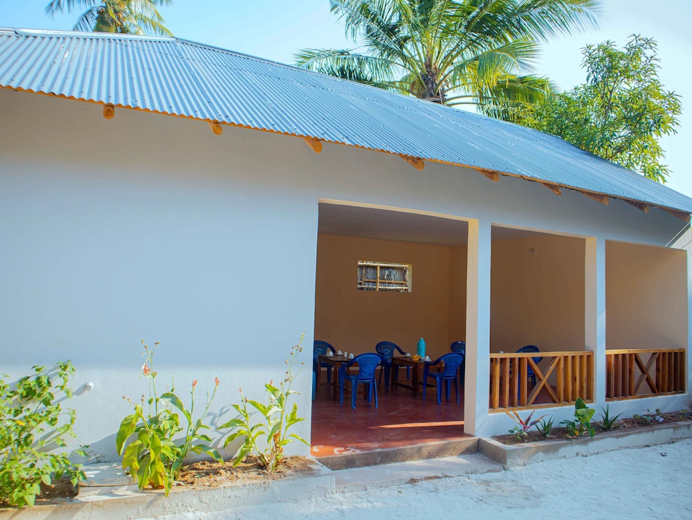Tumaini Bungalows