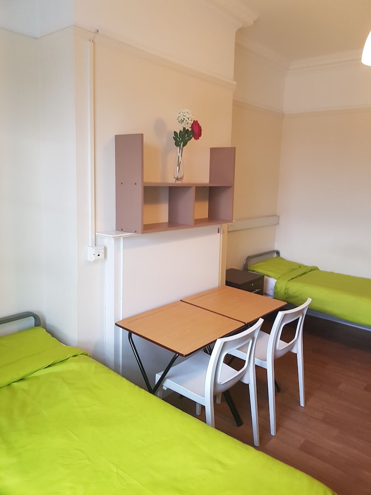 Holland House - Hostel