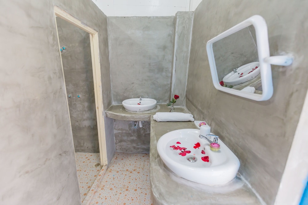 Kafu Hostel & Pool