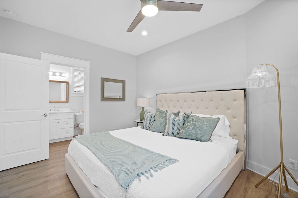 30A Beach House - Turquoise Turtle view 4