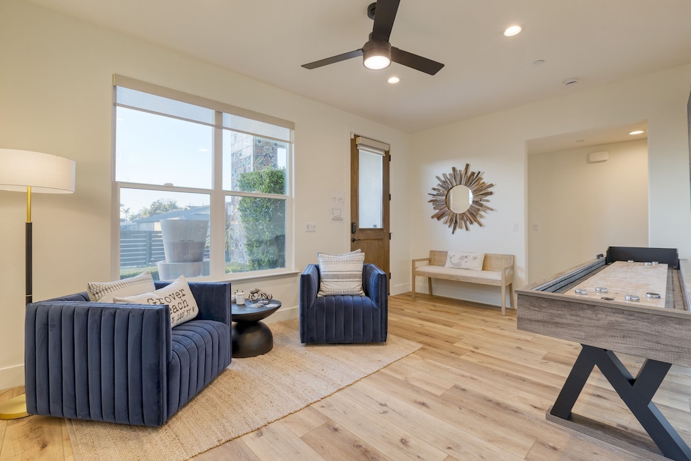 Sunset Serenity by Avantstay Rooftop w Hot Tub Fire Pit 3 Blocks to Beach