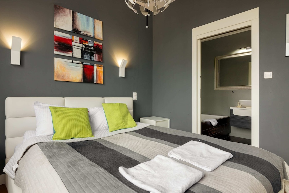 Hlonda Deluxe Apartment with Terrace view 5