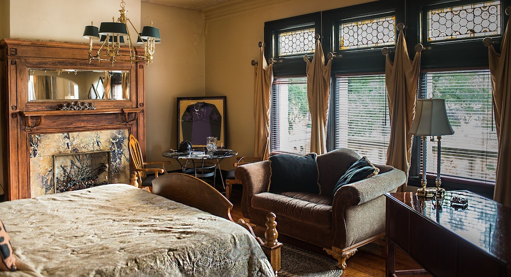 Boggs Mansion