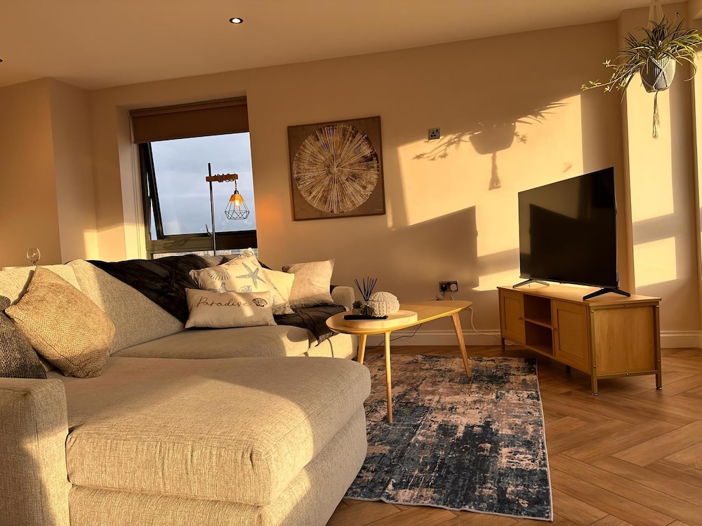 Brighton City View 3-bed Retreat